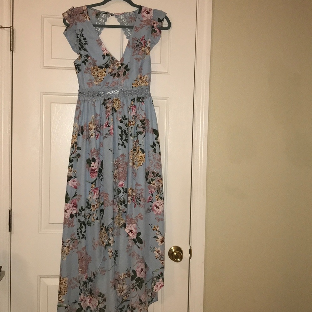 high-low dress. - Picture 1 of 2